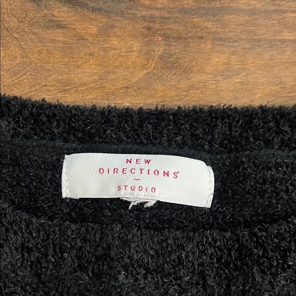 New Directions Women’s Cozy Black Long Sleeve Sweater - Picture 2 of 7